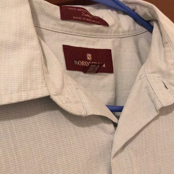 Button down shirt - Picture 2 of 3